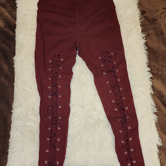 VILLAGE JEANS CRISS-CROSS TIE-UP FRONT JEANS - Picture 3 of 10